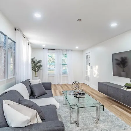 Designer Sun Filled Condo - Walk To Town St. Petersburg Exterior photo